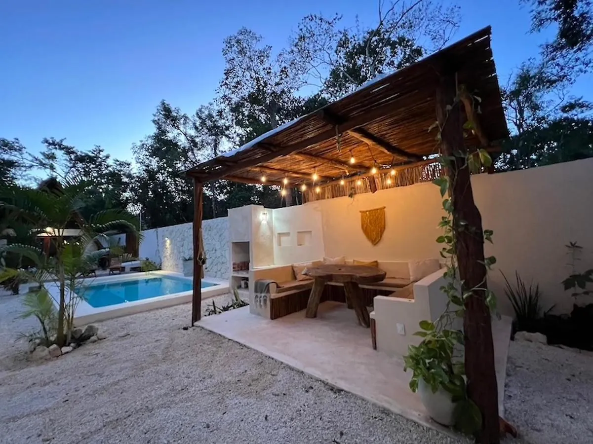 Lodge Tzunum Jade Tulum