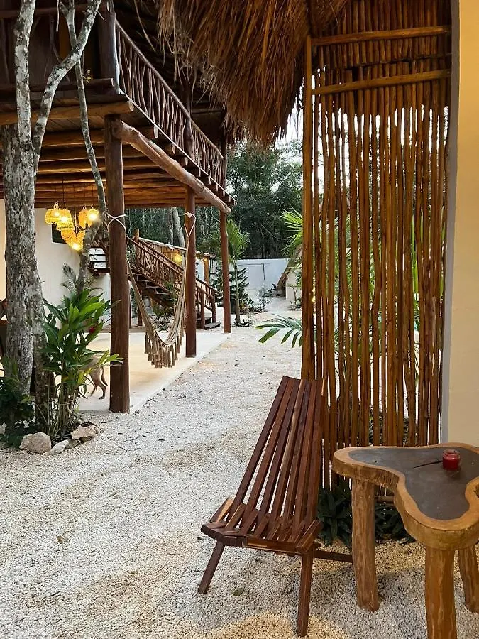 Lodge Tzunum Jade Tulum