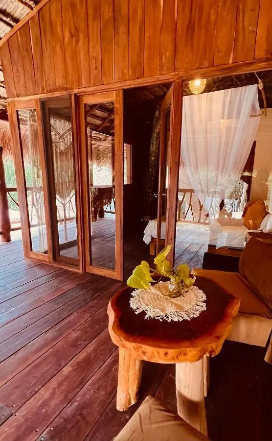 Lodge Tzunum Jade Tulum