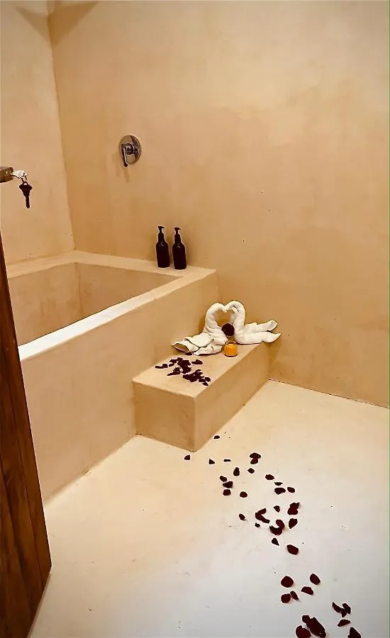 Lodge Tzunum Jade Tulum