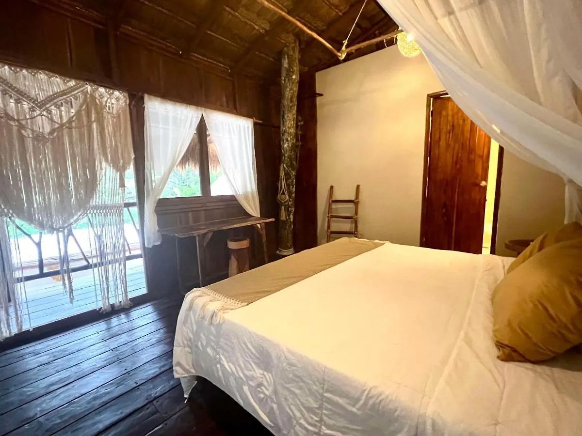 Lodge Tzunum Jade Tulum