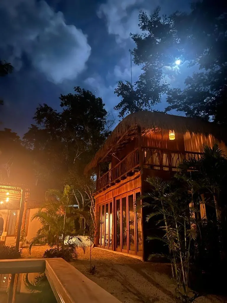 Lodge Tzunum Jade Tulum
