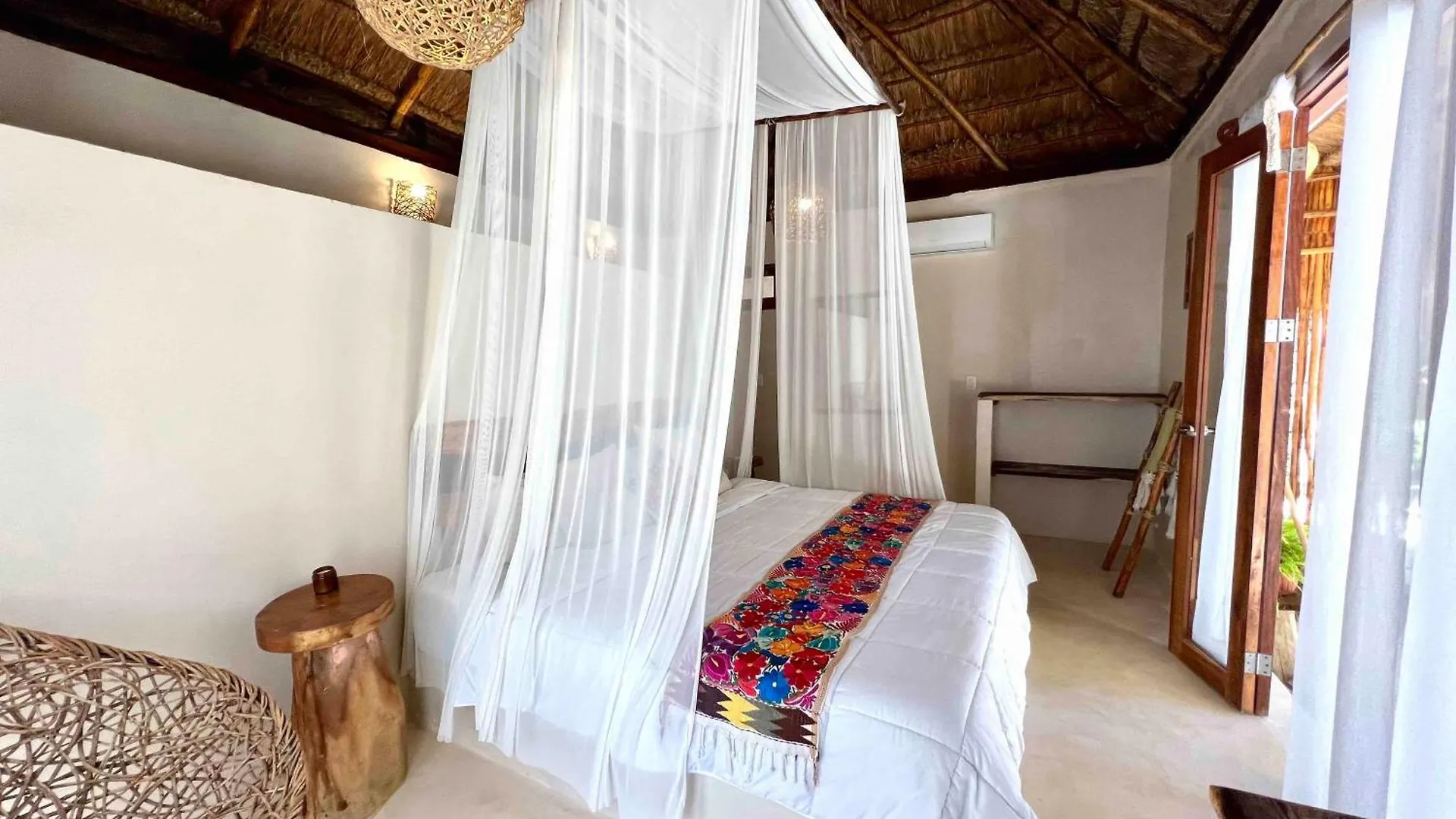 Lodge Tzunum Jade Tulum Mexico