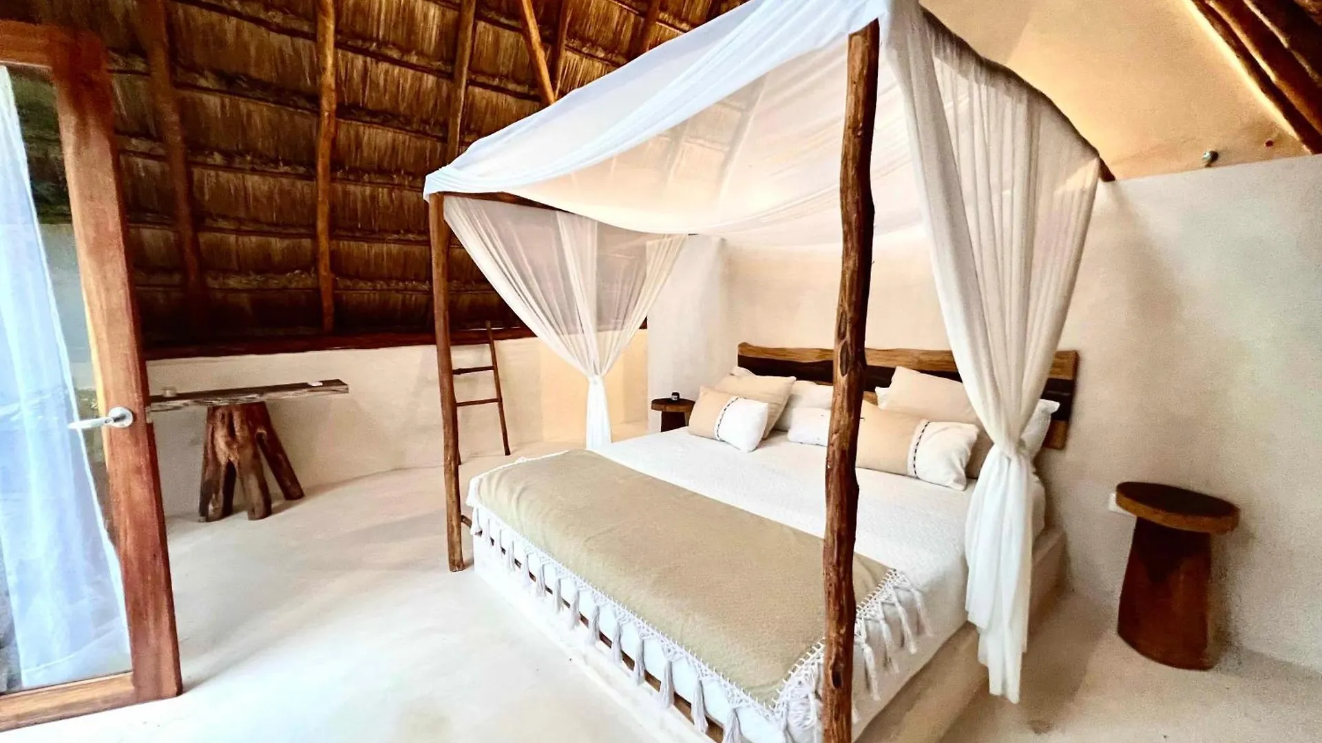 Lodge Tzunum Jade Tulum 0*,  Mexico