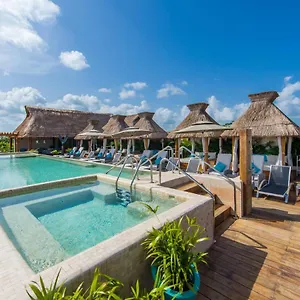 4* Отель Naay Curamoria Collection