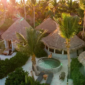 4* Otel Maya By G