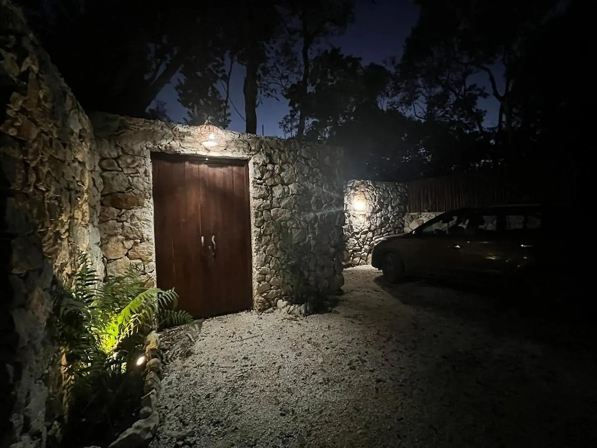 Lodge Tzunum Jade Tulum 0*,