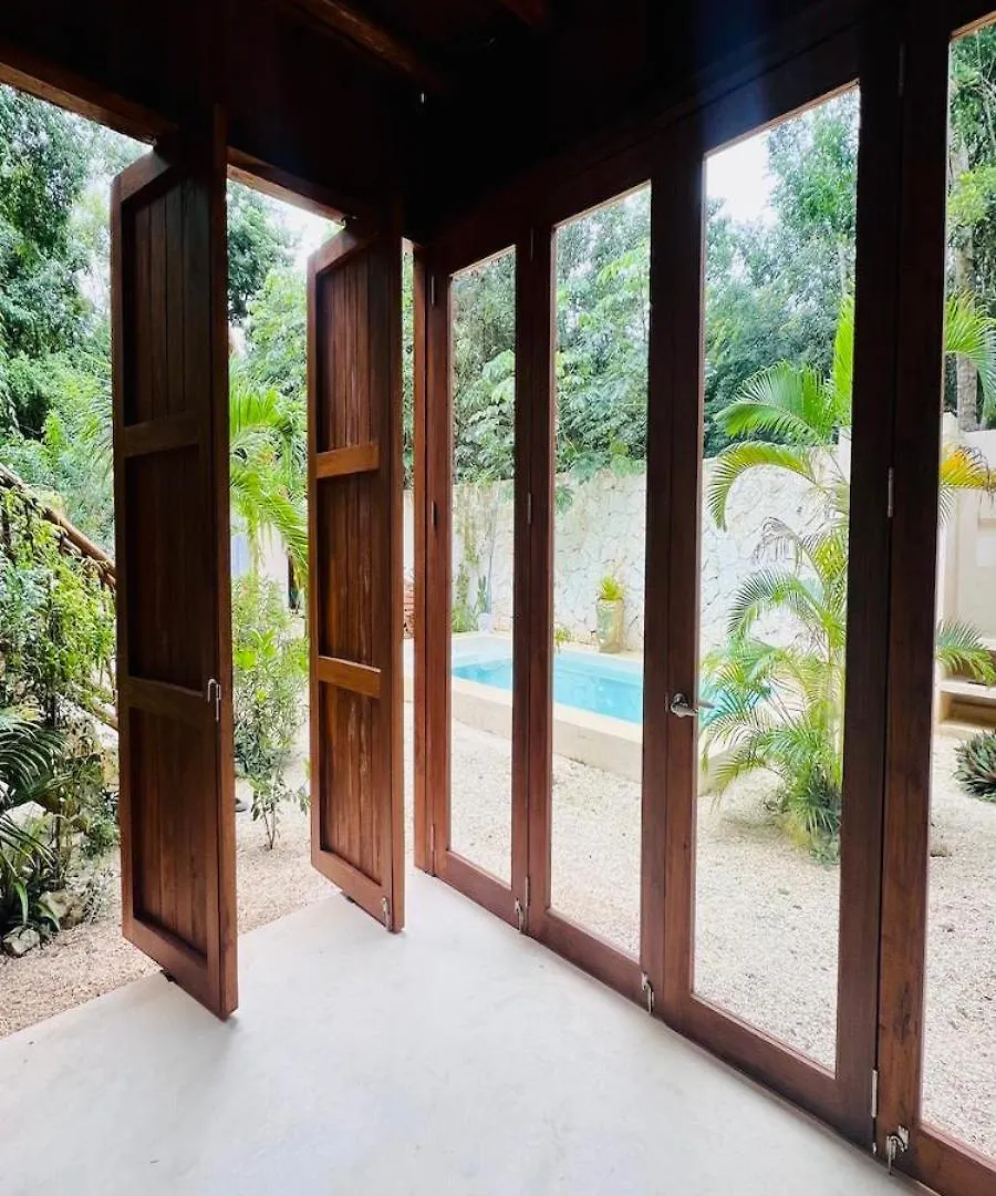 Lodge Tzunum Jade Tulum
